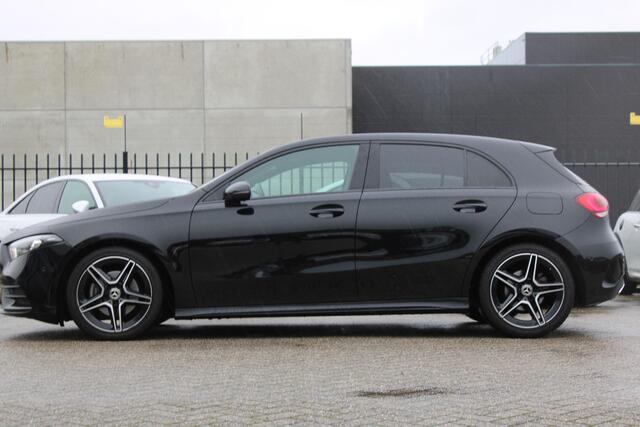 Mercedes-Benz A-KLASSE 180 AUT7 AMG Line NIGHT PAKKET WIDESCREEN SFEER NL AUTO