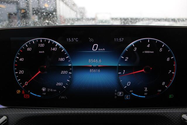 Mercedes-Benz A-KLASSE 180 AUT7 AMG Line NIGHT PAKKET WIDESCREEN SFEER NL AUTO