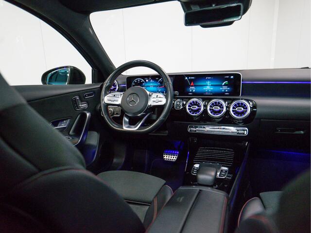 Mercedes-Benz A-KLASSE 200 Premium Plus | Pano | NIGHT | AMG Line