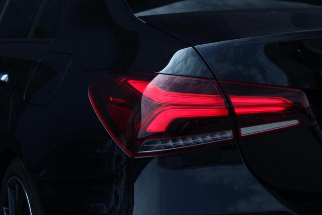 Mercedes-Benz A-KLASSE 220 4MATIC AMG | Leder | Sfeerverl. | Camera | Premium Plus