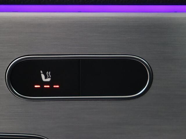 Mercedes-Benz A-KLASSE 250e AMG | Panoramadak | Trekhaak | Memory | Matrix LED | Sfeerverlichting | Leder/Alcantara | Stoelverwarming | Keyless | Camera | Navigatie | Widescreen | PHEV | Plug In