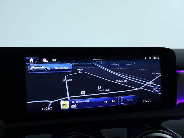 Mercedes-Benz A-KLASSE 250 e Business Solution AMG | Trekhaak | Nightpakket | Premium Plus pakket | Parkeerpakket met 360°-camera | Dodehoekassistent | KEYLESS GO-comfortpakket | Extra USB-poorten | Spiegelpakket | Head-up display |