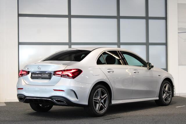 Mercedes-Benz A-KLASSE Limousine 250 e Line: AMG