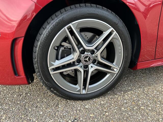 Mercedes-Benz A-KLASSE 250 e AMG Line Head-up display |Panoramadak |Keyless Entry |Distronic |Dodehoekassistent |Stoelverwarming |360 graden camera| Carplay