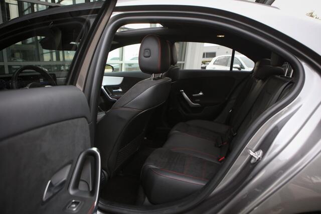 Mercedes-Benz A-KLASSE 200 Bns Sol. AMG