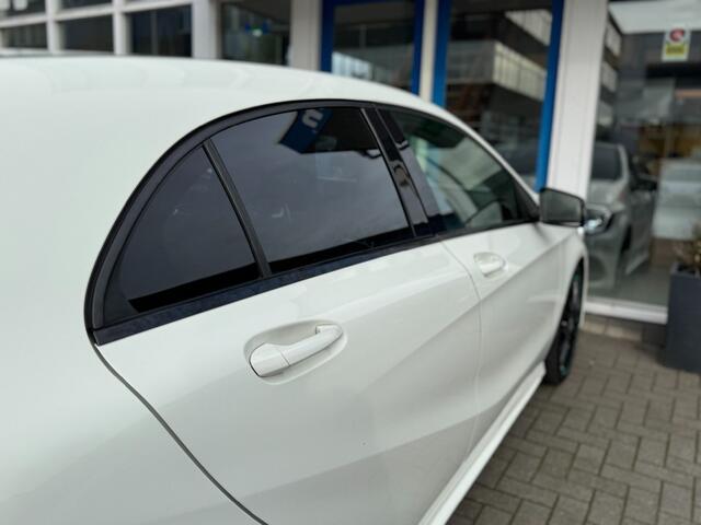 Mercedes-Benz A-KLASSE A200 Motorsport Edition AMG pakket I Panoramadak I Camera I Navigatie