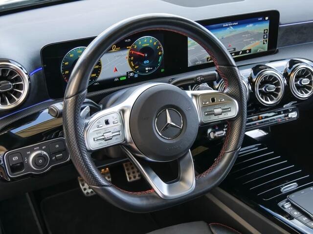 Mercedes-Benz A-KLASSE 250e AMG Line ** HP-LED, NAVI+, PANORAMA, NIGHT, ACC, 19-inch LMV, AMBIENTE ** 1e EIG - UNFALLFREI ** ** INFORMEER OOK NAAR ONZE AANTREKKELIJKE FINANCIAL-LEASE TARIEVEN **