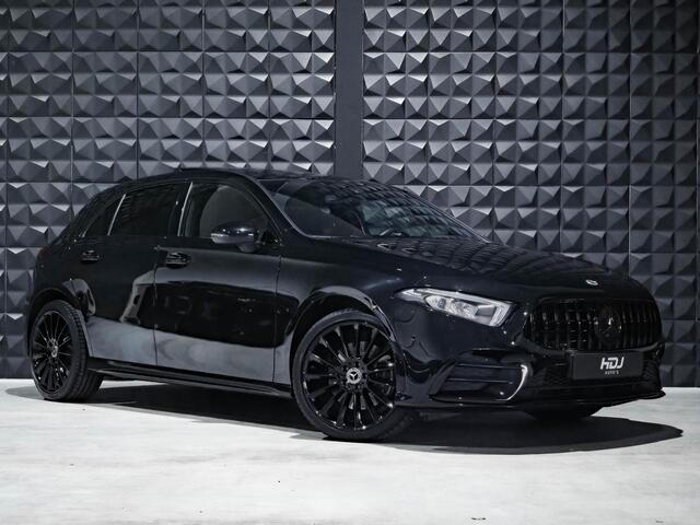 Mercedes-Benz A-KLASSE 250 e AMG Line |19"| Pano | Wide Screen | Camera | Sfeerverlichting | All Black |