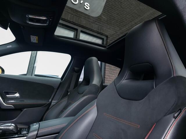 Mercedes-Benz A-KLASSE 250 e AMG Line |19"| Pano | Wide Screen | Camera | Sfeerverlichting | All Black |