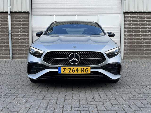 Mercedes-Benz A-KLASSE Limousine 250 e AMG Line | Night Pakket | Panoramadak | Premium Pakket | Multibeam LED Koplampen | Dodehoekassistent | Advanced Sound System | Apple CarPlay | Android Auto | Sfeerverlichting | Stoelverwarming | Achteruitrijcamera
