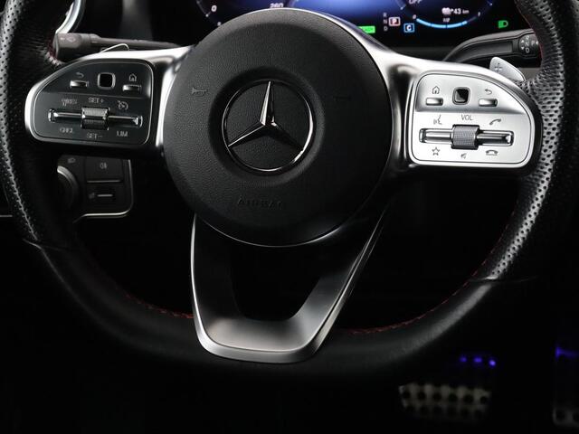 Mercedes-Benz A-KLASSE 250e AMG Limited | Stoelverwarming | Widescreen | Sfeerverlichting | Camera | Navigatie | Leder/Alcantara | Park Assist | Sportstoelen | Full LED | Climate control | PHEV | Plug In