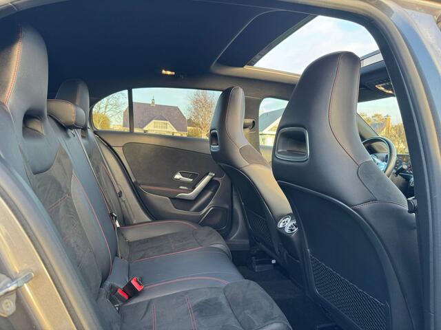 Mercedes-Benz A-KLASSE 200 164 PK Business Solution AMG Pakket Pano / Sfeerverlichting / NL Auto!