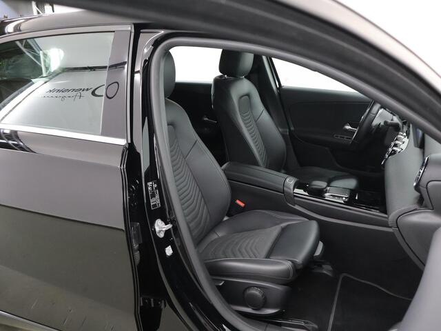 Mercedes-Benz A-KLASSE 180 Business Solution Luxury | Stoelverwarming | Achteruitrijcamera | Sfeerverlichting |