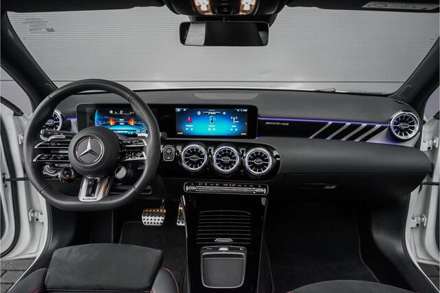 Mercedes-Benz A-KLASSE AMG 35 4MATIC Night Pano 360° Nieuwstaat