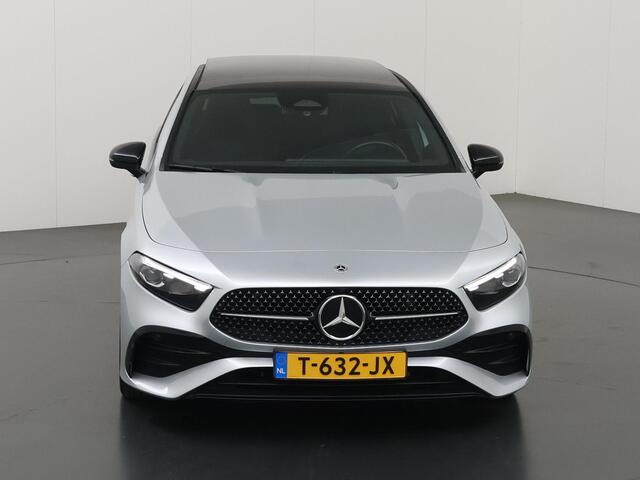 Mercedes-Benz A-KLASSE 180 AMG Line | Night pakket | Panoramadak | Sfeerverlichting |