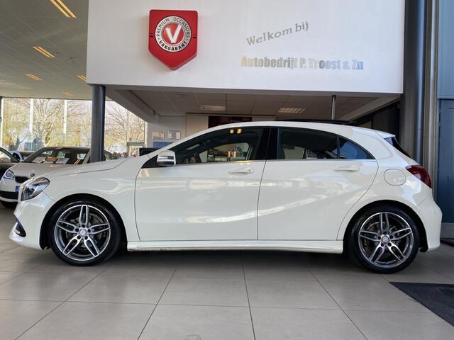 Mercedes-Benz A-KLASSE 180 Business Solution AMG,Automaat,Panoramadak,Navigatie,Achteruitrijcamera,Climate&Cruiscontrol,Spraakbediening,Trekhaak,Sport Interieur,Leder/Stof Bekleding,18 Inch Lmv