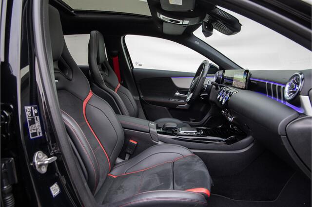 Mercedes-Benz A-KLASSE AMG 35 4MATIC Premium Plus, Pano, Performance Seats, Aerodynamica-pack, Nightpack, Vol