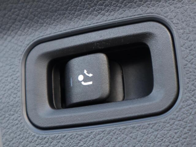 Mercedes-Benz A-KLASSE 250 e Luxury Line