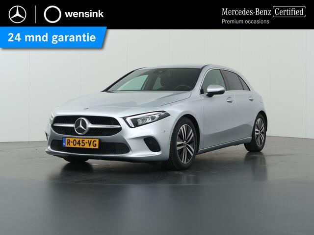 Mercedes-Benz A-KLASSE 180 Luxury Line | Distronic | Getin glas | Stoelverwarming | Achteruitrijcamera | Apple Carplay |