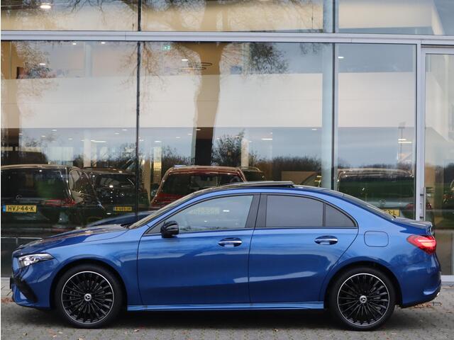 Mercedes-Benz A-KLASSE 250 e AMG Line | Panoramadak | Trekhaak | Multispaak | Dodehoekassistent | Navigatie | Camera | Automaat