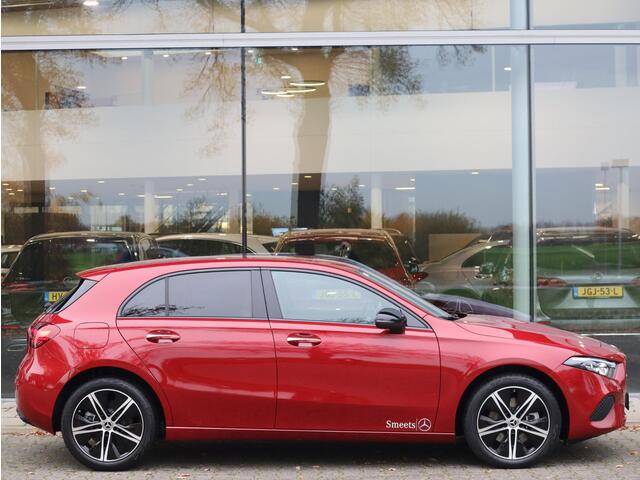 Mercedes-Benz A-KLASSE 250 e Star Edition AMG Line