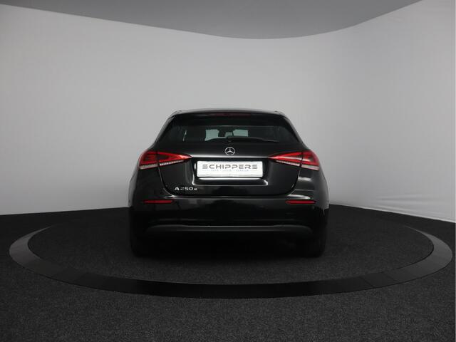 Mercedes-Benz A-KLASSE 250 e Style | Plug-in Hybrid | M-Bux | LED-koplampen