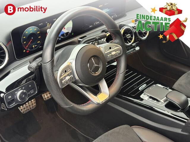 Mercedes-Benz A-KLASSE 180 Business Solution AMG Panoramadak | Achteruitrijcamera | Stoelverwarming | Digitaal Dashboard