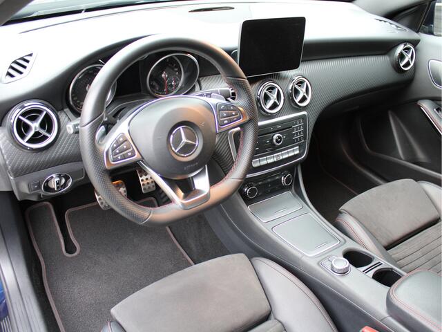 Mercedes-Benz A-KLASSE 180 Business Solution AMG Automaat NL-Auto/2e Eig./Camera/StoelVerw./Leer/Alcantara/Navi/PDC/Cruise
