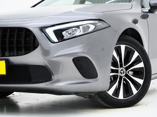 Mercedes-Benz A-KLASSE 250 e Panamericana | Panoramadak | Widescreen | Camera | Leder | Zwarte Hemel | Cruise | DAB