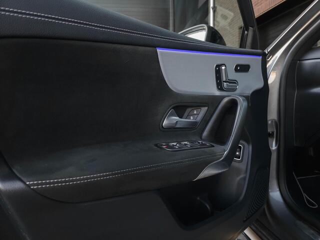Mercedes-Benz A-KLASSE 250e AMG | Widescreen | Pano | Sfeer | 19" | Memory | Camera