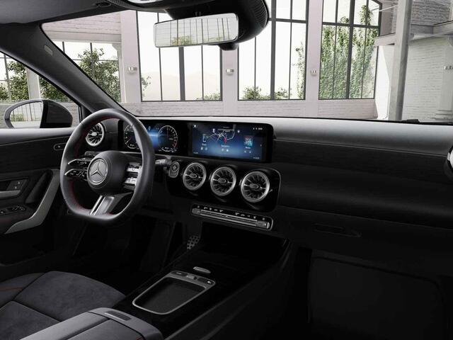 Mercedes-Benz A-KLASSE Hatchback 250 e Business Solution AMG