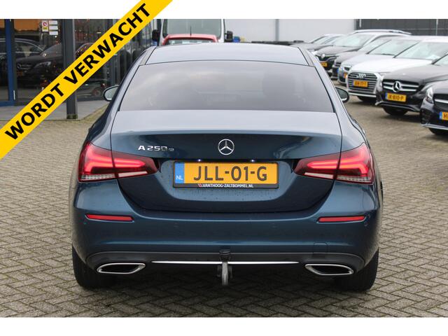 Mercedes-Benz A-KLASSE 250e AUT8 Premium LEDER SFEER KEY-LESS GO MULTIBEAM 360-CAMERA TREKHAAK