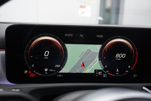 Mercedes-Benz A-KLASSE 180 Bns-Solution AMG Widescreen | Sfeerverlichting | Camera | Le