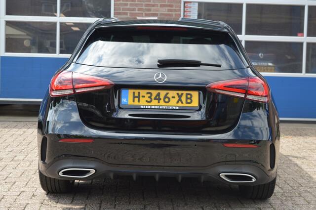 Mercedes-Benz A-KLASSE 180 Solution AMG | AUT - CAMERA - NAVI