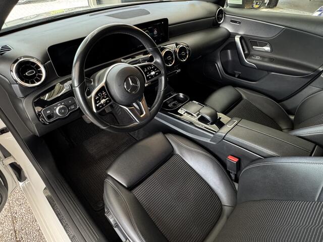 Mercedes-Benz A-KLASSE | AUTOMAAT | STOELVERW. | LED |