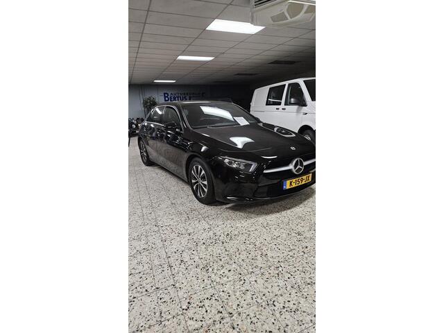 Mercedes-Benz A-KLASSE 180 Business Solution