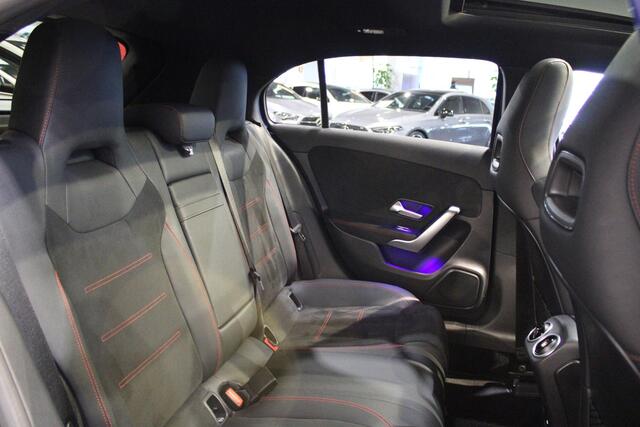Mercedes-Benz A-KLASSE Hatchback 180 Star Edition AMG Line Panorama dak
