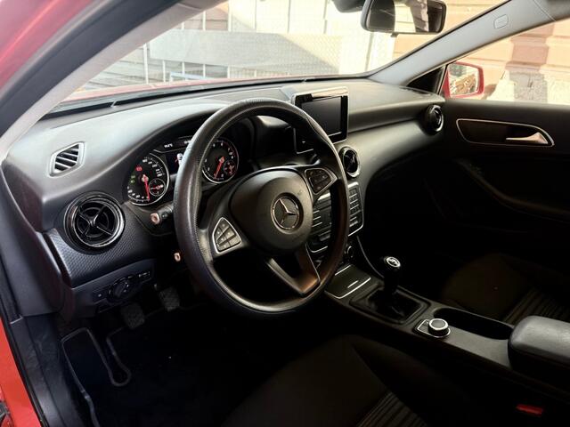 Mercedes-Benz A-KLASSE A 160, 1e eigenaar, NL-Auto, Trekhaak, Cruise, Navi