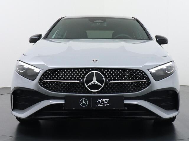 Mercedes-Benz A-KLASSE 180 Business Solution AMG | Panorama - Schuifdak | Burmester Surround Sound | Memorystoelen | Head-Up Display | 360° Camera | Multibeam Led | Apple Carplay & Android Auto