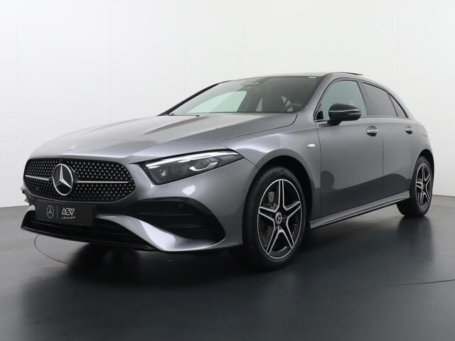Mercedes-Benz A-KLASSE 250 e Business Solution AMG | Panorama - Schuifdak | Multibeam Led | Apple Carplay & Android Auto | Sfeerverlichting | Stoelverwarming Voorin | Achteruitrijcamera | Nightpakket