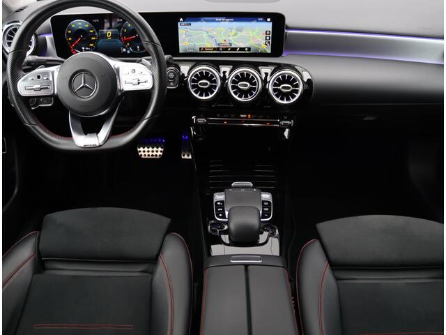 Mercedes-Benz A-KLASSE 180 AMG-Line | Sfeerverlichting | Widescreen