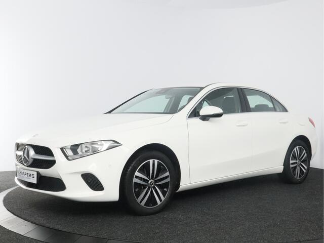 Mercedes-Benz A-KLASSE 250 e Luxury Line | Stoel verwarmd | Navigatie |