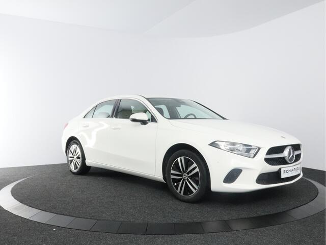 Mercedes-Benz A-KLASSE 250 e Luxury Line | Stoel verwarmd | Navigatie |