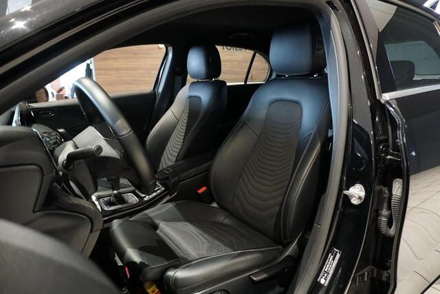 Mercedes-Benz A-KLASSE 180 136PK + WIDE SCREEN / CAMERA / STOELVERWARMING /