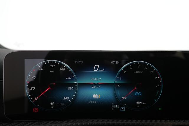 Mercedes-Benz A-KLASSE 250 e Plug-In Hybride Ledkoplampen | Stoelverwarming | Cruise control | Achteruitrijcamera. Inclusief 24 maanden MB Certified garantie voor Europa.