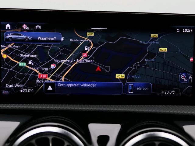 Mercedes-Benz A-KLASSE 250 e Luxury Plug-In Hybride | Trekhaak | Panoramadak | Distronic | Sfeerverlichting | CarPlay | Keyless Go | Inclusief 24 maanden Mercedes-Benz Certified garantie voor Europa.
