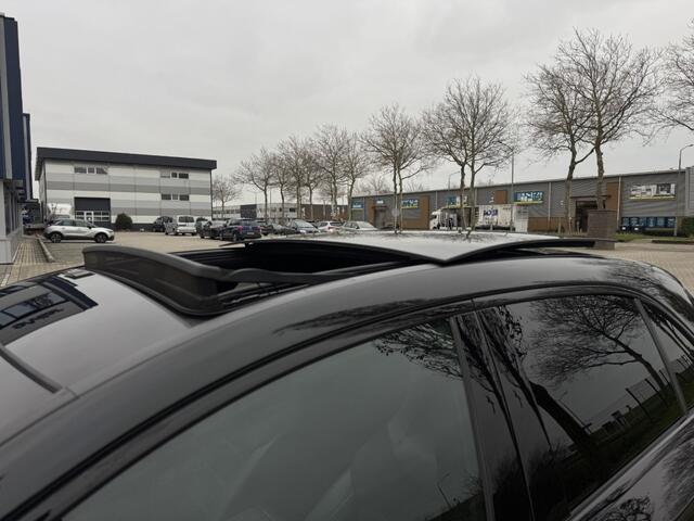 Mercedes-Benz A-KLASSE 250 Premium Plus EDITION 1 AMG Panorama