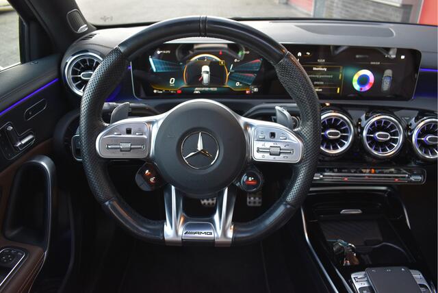 Mercedes-Benz A-KLASSE AMG 35 4MATIC Edition 1 Panorama, Schaalstoelen, Burmester, Memory, Sfeer, 360* camera,