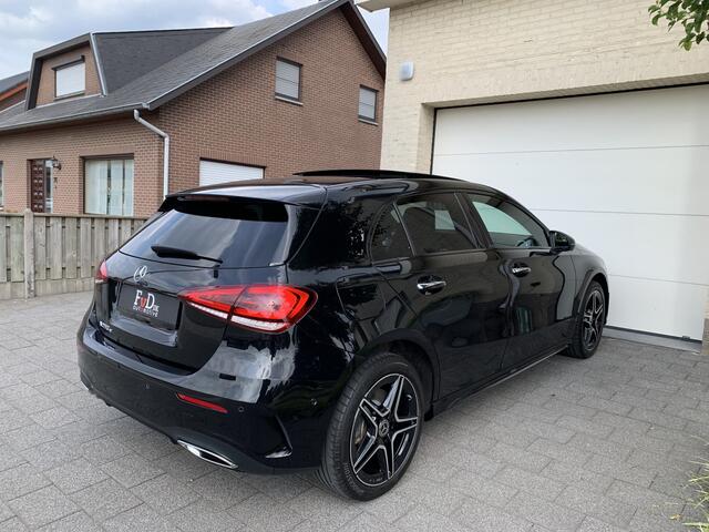 Mercedes-Benz A-KLASSE 250e 218pk AMG Aut Panoramadak Nightpakket Widescreen Burmester Distronic AmbientLight Keyless SportLeder Led Camera 18" Pdc