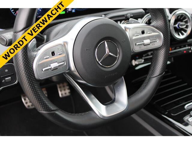 Mercedes-Benz A-KLASSE 250e AUT8 AMG Line NIGHT PAKKET PANORAMADAK LEDER CARPLAY DISTRONIC 360-CAMERA KEY-LESS GO